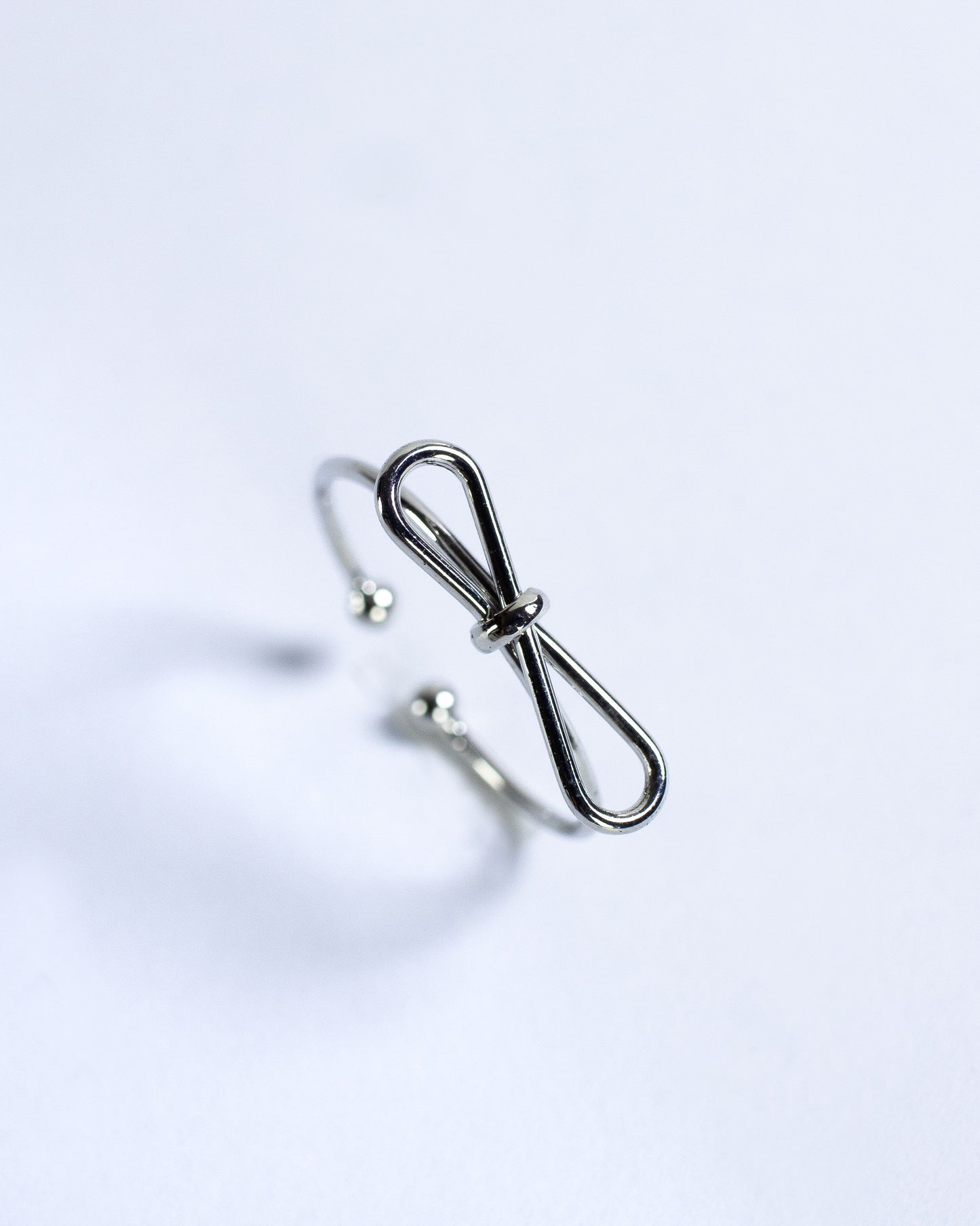 Anillo Ajustable Lazo Plateado