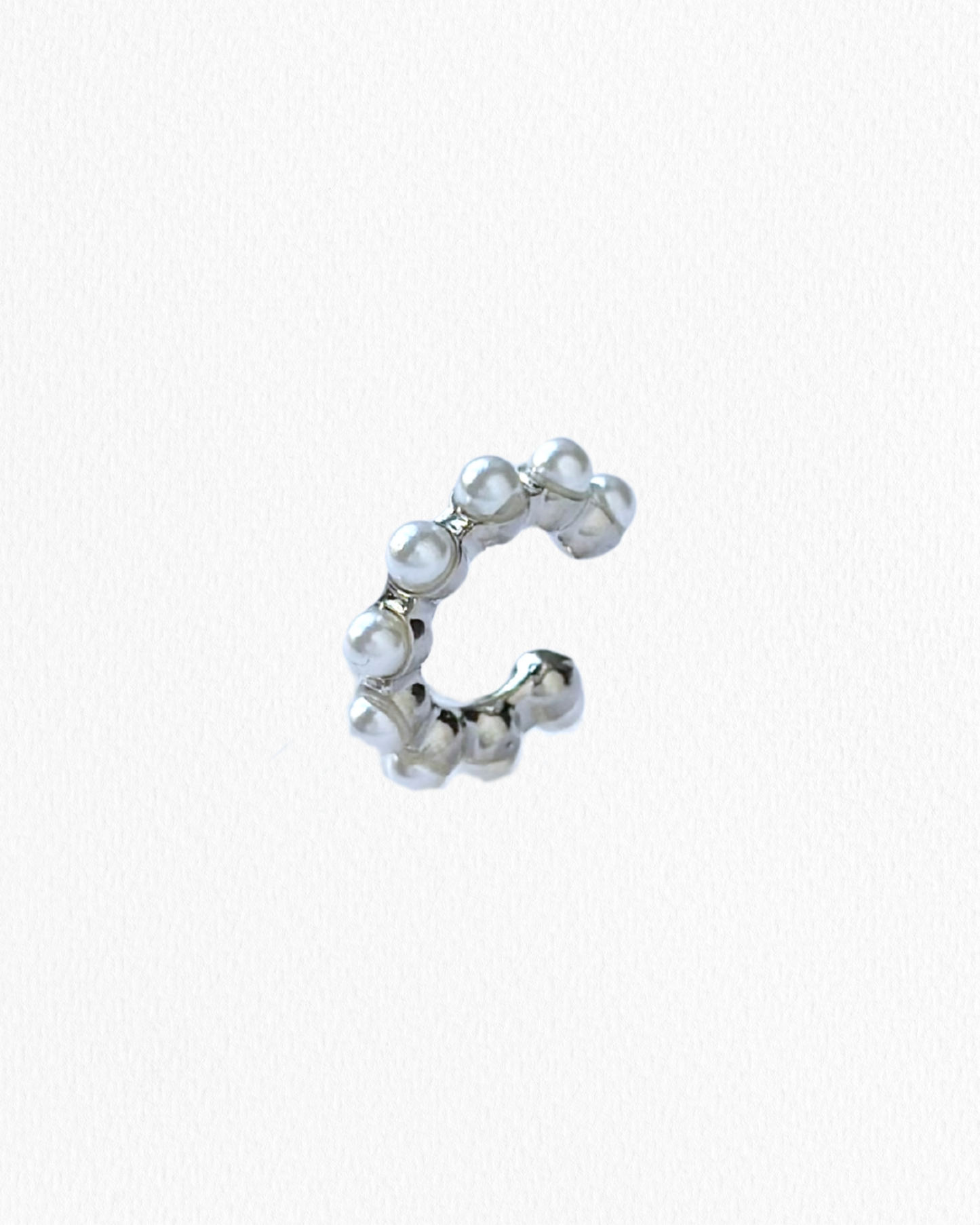 Ear Cuff Perlas Plateado