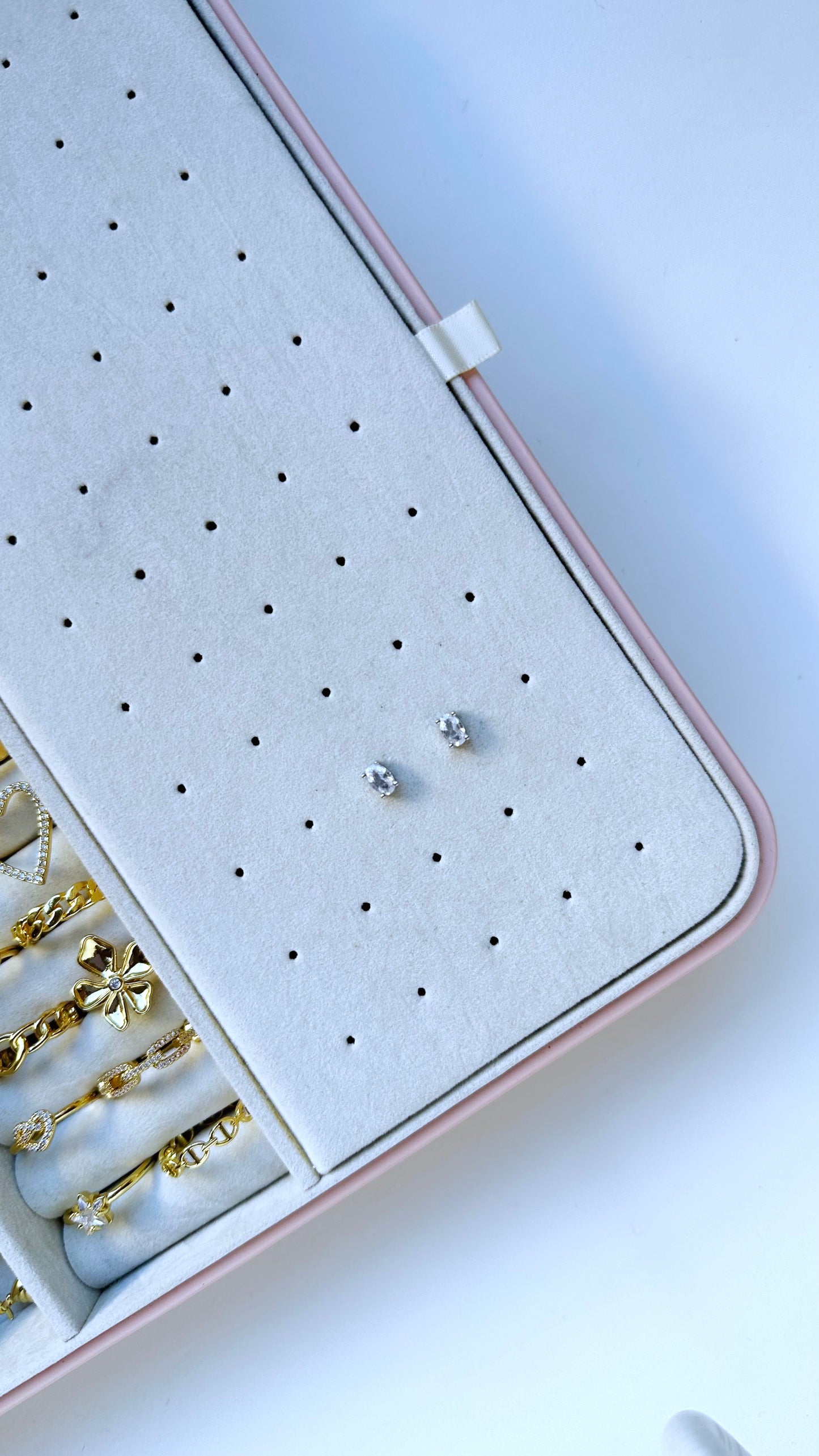 Aretes